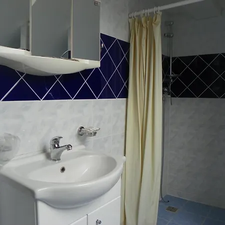 A U Sv. Mikulase 3* Hať