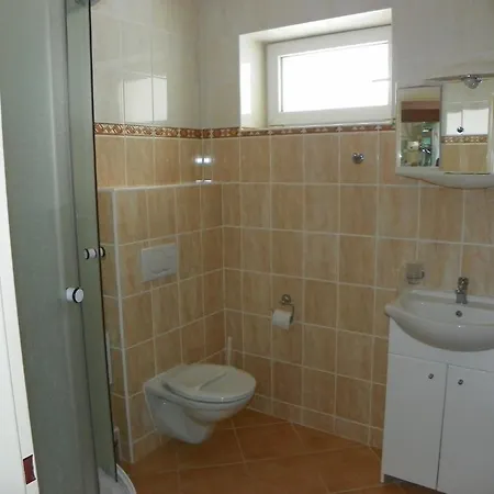 A U Sv. Mikulase 3* Hať